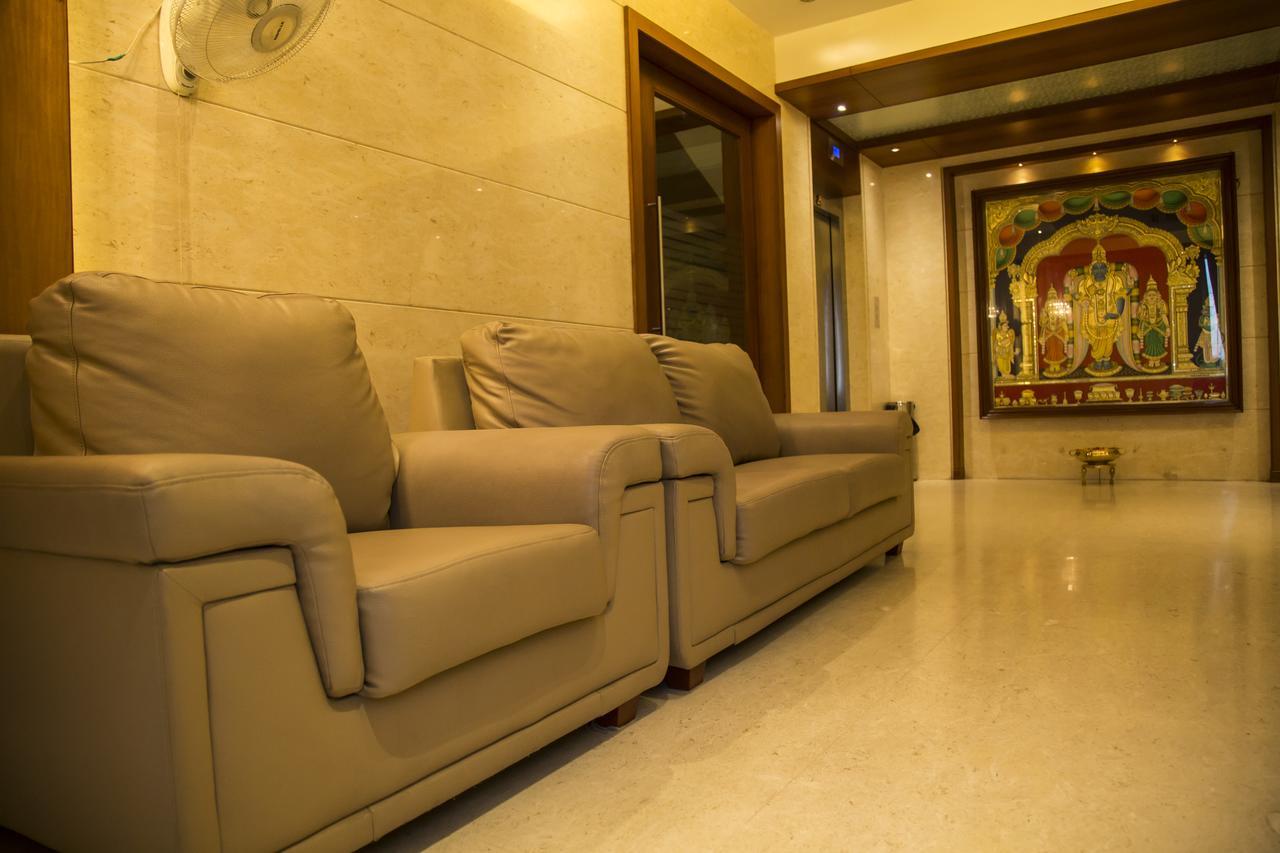 Hotel Sri Sakthi Tirupur Kültér fotó
